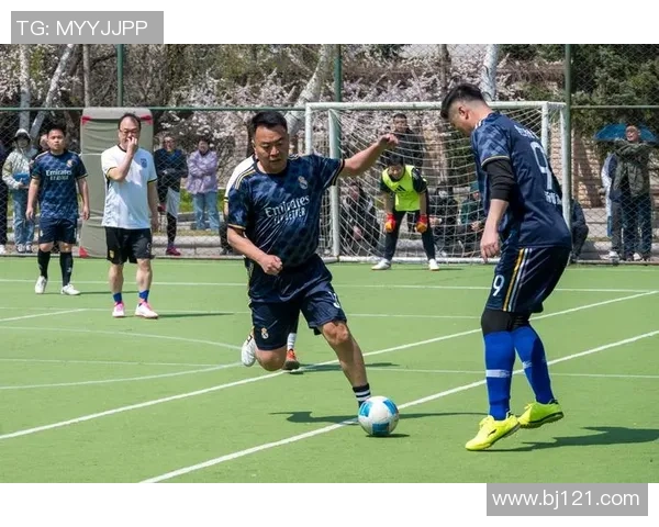 重庆足球队的默契配合揭秘让我们一起领略足球的魅力与激情